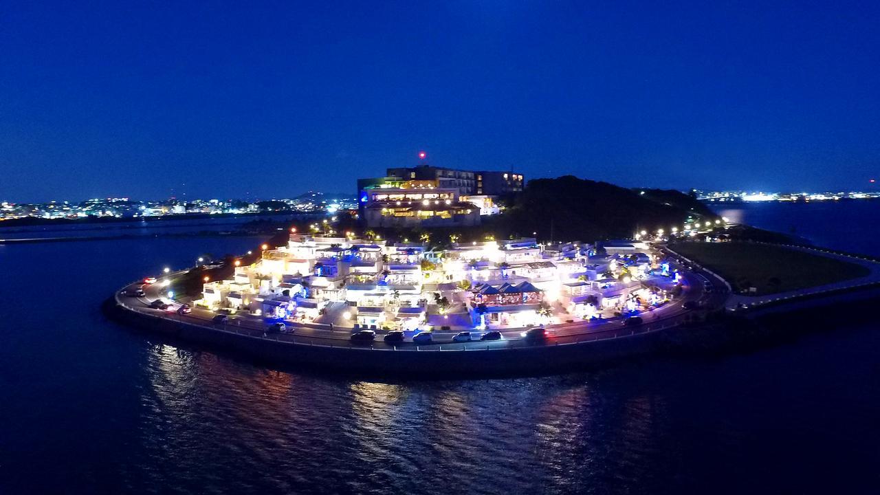 Senagajima Island Resort & Spa Tomigusuku Luaran gambar